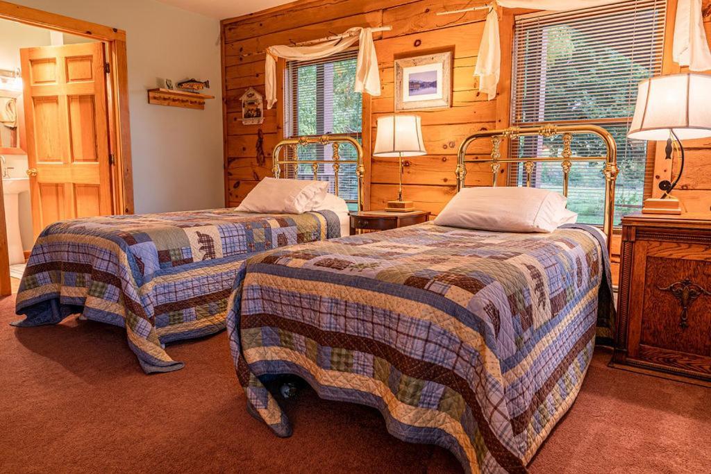Point Au Roche Lodge Plattsburgh Buitenkant foto
