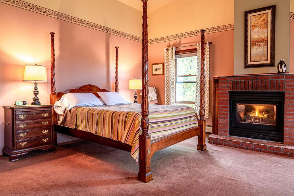 Point Au Roche Lodge Plattsburgh Buitenkant foto